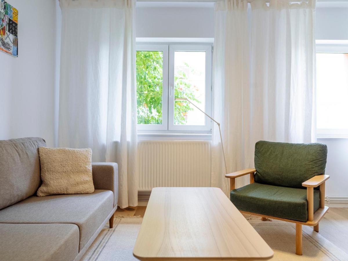 Cozy Central Apartment Near The Forest Braşov Eksteriør bilde